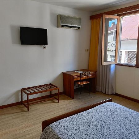 Aina Hotel Ανταναναρίβο Εξωτερικό φωτογραφία