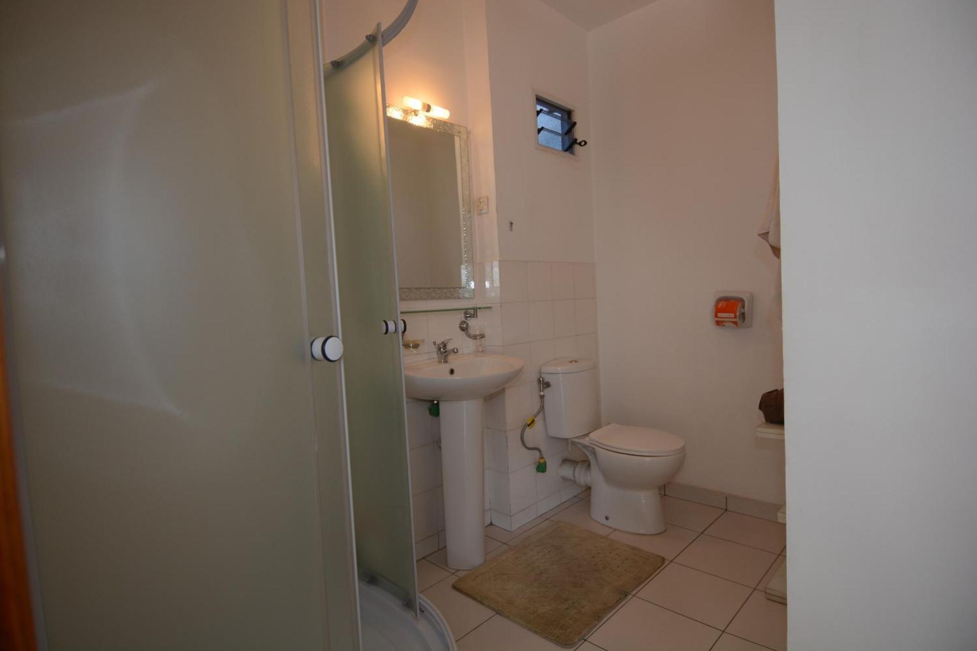 Aina Hotel Ανταναναρίβο Δωμάτιο φωτογραφία
